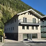 Boarderspalace Luxury With Private Sauna شقة *