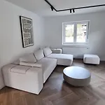 شقة Boarderspalace Luxury With Private Sauna مالنتز