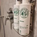 Boarderspalace Luxury With Private Sauna مالنتز