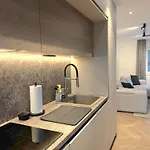 Boarderspalace Luxury With Private Sauna Apartment