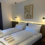 Boarderspalace Luxury With Private Sauna Apartment Mallnitz