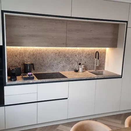 New! Boarderspalace - Luxury Apartment *