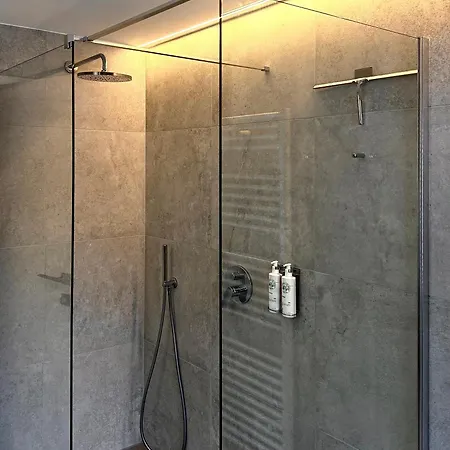 Boarderspalace Luxury With Private Sauna Apartment