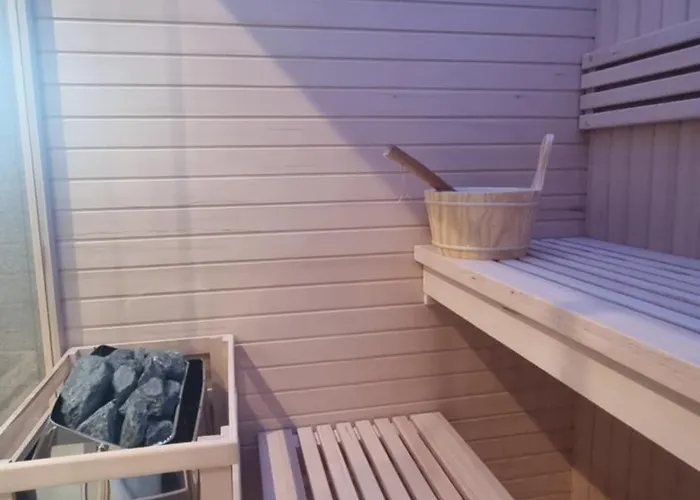 Boarderspalace Luxury With Private Sauna * 말니츠