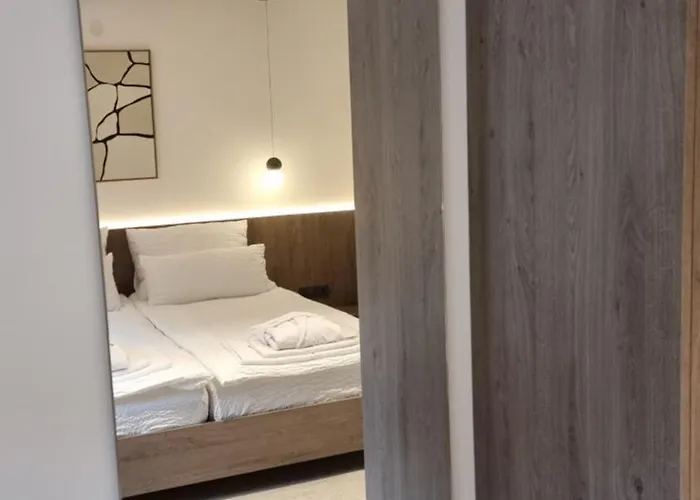 Boarderspalace Luxury With Private Sauna 말니츠